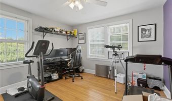 92 Rhode Island St, Cranston, RI 02920