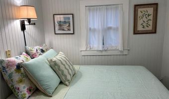 24 Point Meadows Rd, Little Compton, RI 02837