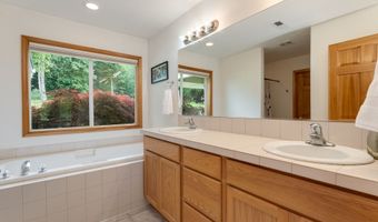 40500 NE 261ST Ct, Amboy, WA 98601