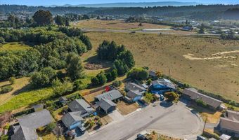 1656 Benjamin Ct, Arcata, CA 95521