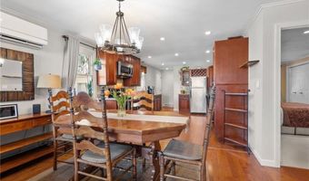 1958 Cranston St, Cranston, RI 02920