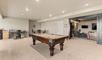 2711 Coyote Dr, Ames, IA 50014