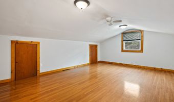 42782 N Lake Ave, Antioch, IL 60002