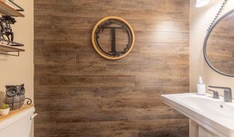 3 HEATHERSTONE Way, Hockessin, DE 19707