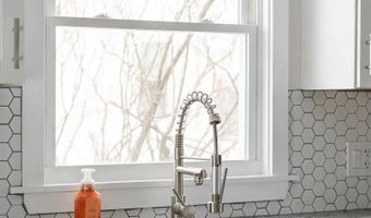 466 Essex St, Bangor, ME 04401