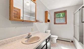 8 Bean Hill Rd, Belmont, NH 03220