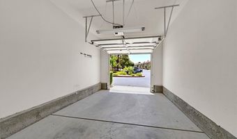251 S Green Valley Pkwy 2012, Henderson, NV 89012