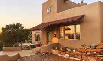 30 Camino Sanador, Santa Fe, NM 87505