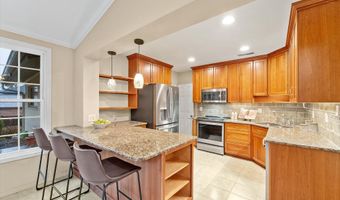 9306 PARKHILL Ter, Bethesda, MD 20814