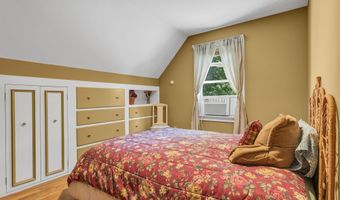 8 Butter Jones Rd, Chester, CT 06412