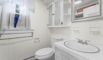 608 Berkeley Ave, Beachwood, NJ 08722