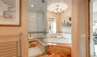 7206 Aviara Dr, Carlsbad, CA 92011