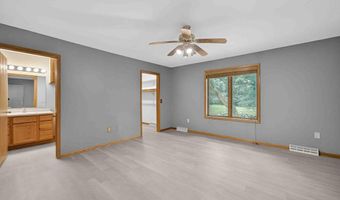 626 Samuel Dr, Madison, WI 53717