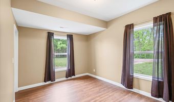 5704 County Road 262, Auxvasse, MO 65231