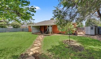 345 Lakeside Dr, Altus, OK 73521