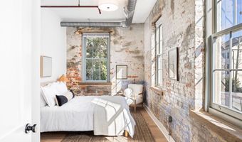 901 KING St 202, Alexandria, VA 22314