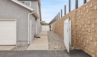 6951 Quiet Cove Dr, Carlsbad, CA 92011