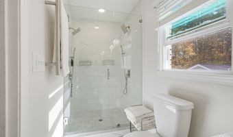 5080 Maryland Dr NW, Acworth, GA 30101