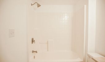 7025 CHESAPEAKE HARBOUR Dr 18B, Annapolis, MD 21403