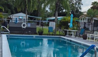 17 Leisure Dr, Auburndale, FL 33823