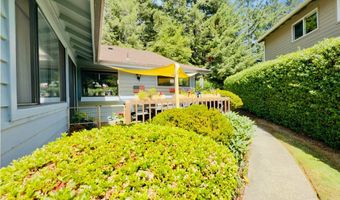 1470 GLENWOOD Dr, Brookings, OR 97415