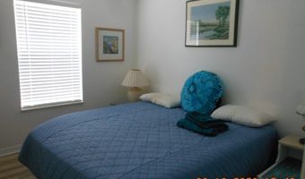 107 15th St, Apalachicola, FL 32320