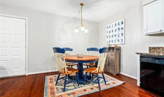 522 N DONAHUE Dr 7, Auburn, AL 36830