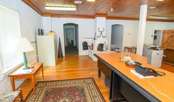23391 FRONT St, Accomac, VA 23301