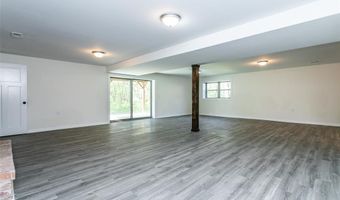 905 Northdale Dr, Alton, IL 62002