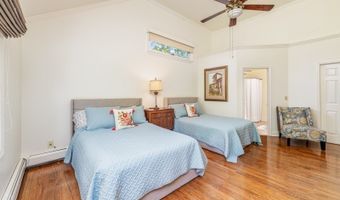 6 Colonial Cir, Alloway, NJ 07418