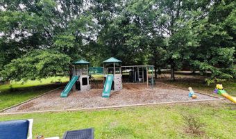1366 Old Golf Course Rd, Batesburg, SC 29006