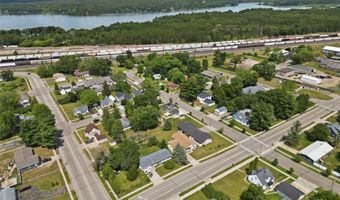 1012 Bartlett Ave, Altoona, WI 54720