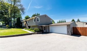 7 Lydia Ave, North Providence, RI 02904