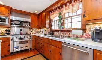 241 Howland Rd, East Greenwich, RI 02818
