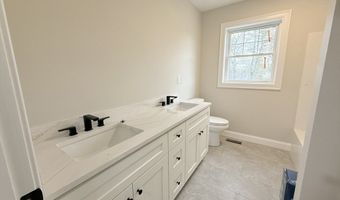 3 Memory Ln, Billerica, MA 01821