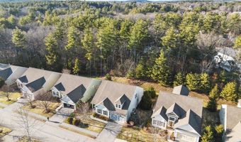 35 Greenside Ln 35, Acton, MA 01720