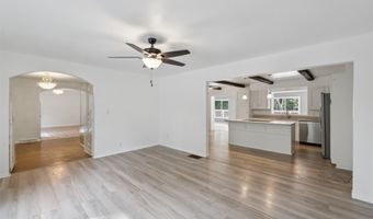 1010 56th St, Des Moines, IA 50311