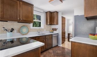 471 Annaquatucket Rd, North Kingstown, RI 02852