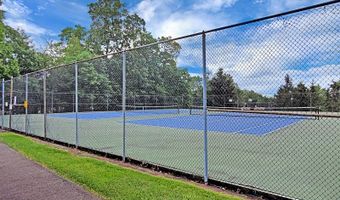 29 Encampment Dr, Bedminster, NJ 07921
