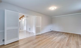 9808 BRIXTON Ln, Bethesda, MD 20817