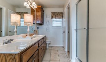2600 Jefferson Dr, Moore, OK 73160
