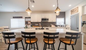411 Calabrese St, Fallbrook, CA 92028