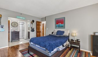 1016 S WAYNE St 302, Arlington, VA 22204