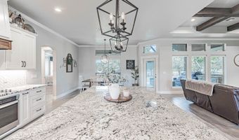117 Shelby, Adkins, TX 78101