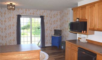 4777 Waterloo Rd, Atwater, OH 44201