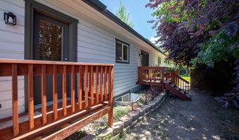 404 SNAKE RIVER Dr, Alpine, WY 83128