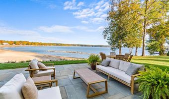 451 Appletree Point Rd, Burlington, VT 05408