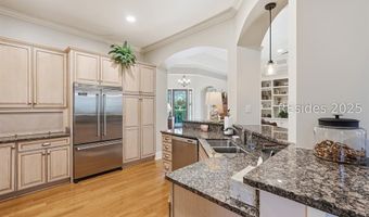 10 Hasty Point Pl, Bluffton, SC 29909