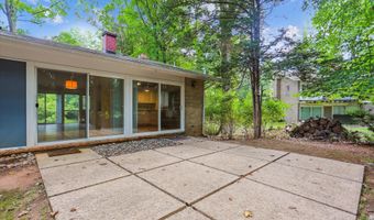 8206 STONE TRAIL Dr, Bethesda, MD 20817
