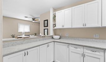 6334 Hurstgreen Ln, Affton, MO 63123